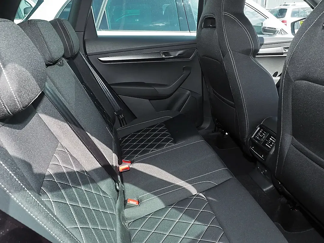 Skoda Karoq - Thumbnail 6
