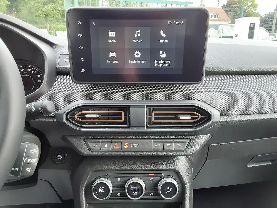 Dacia Sandero - Thumbnail 11