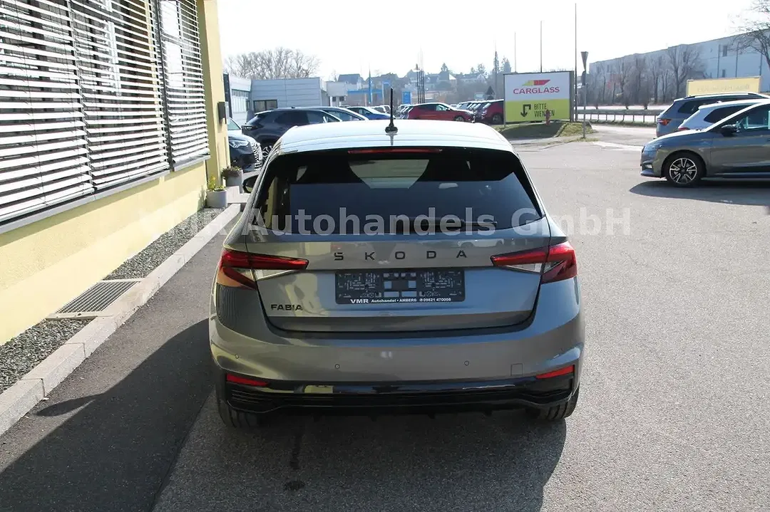 Skoda Fabia - Thumbnail 6