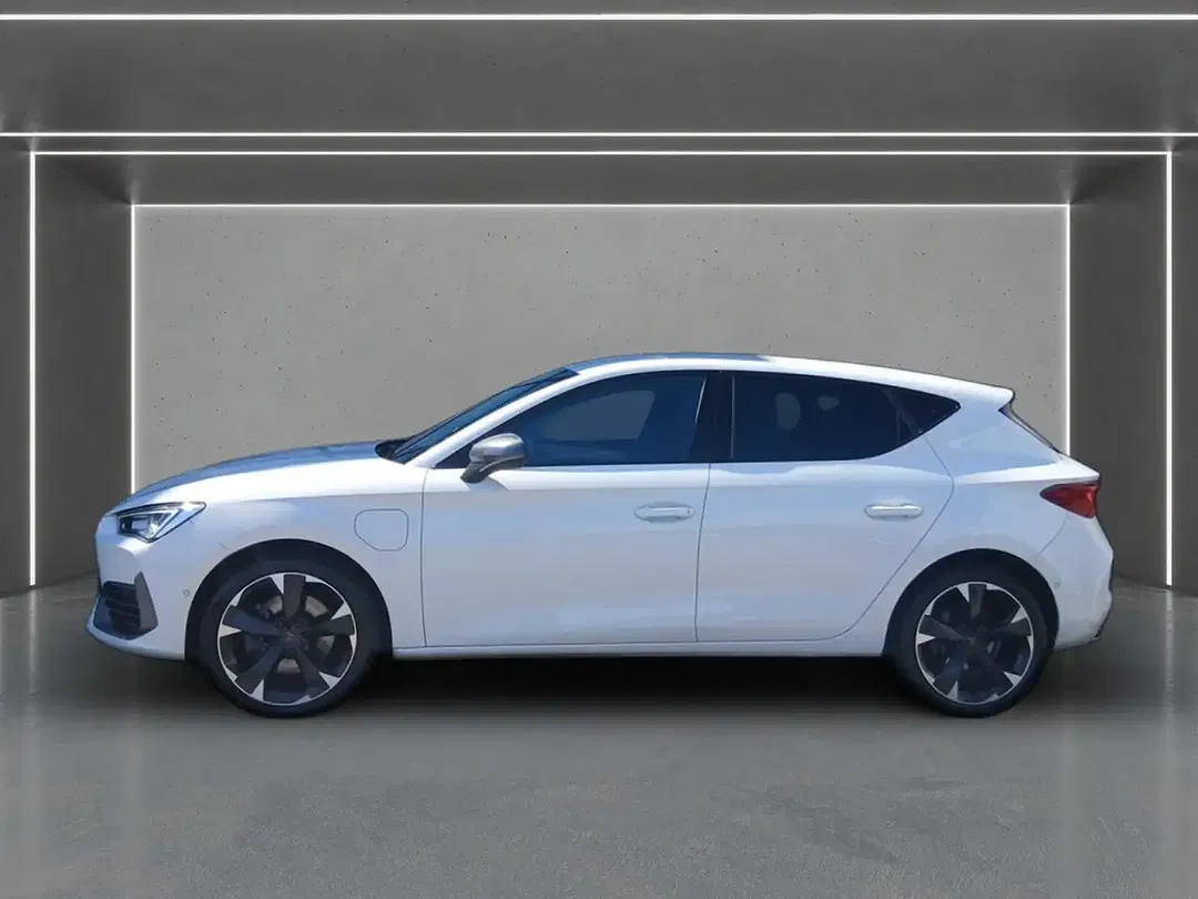 CUPRA Leon - Thumbnail 3