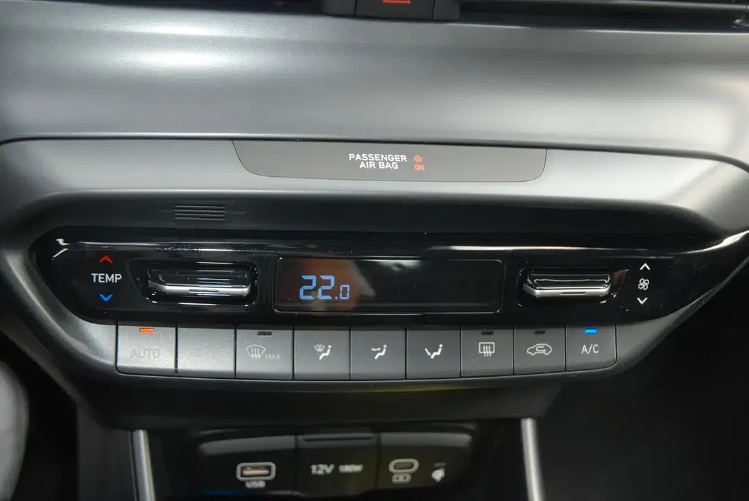 Hyundai i20 - Thumbnail 11