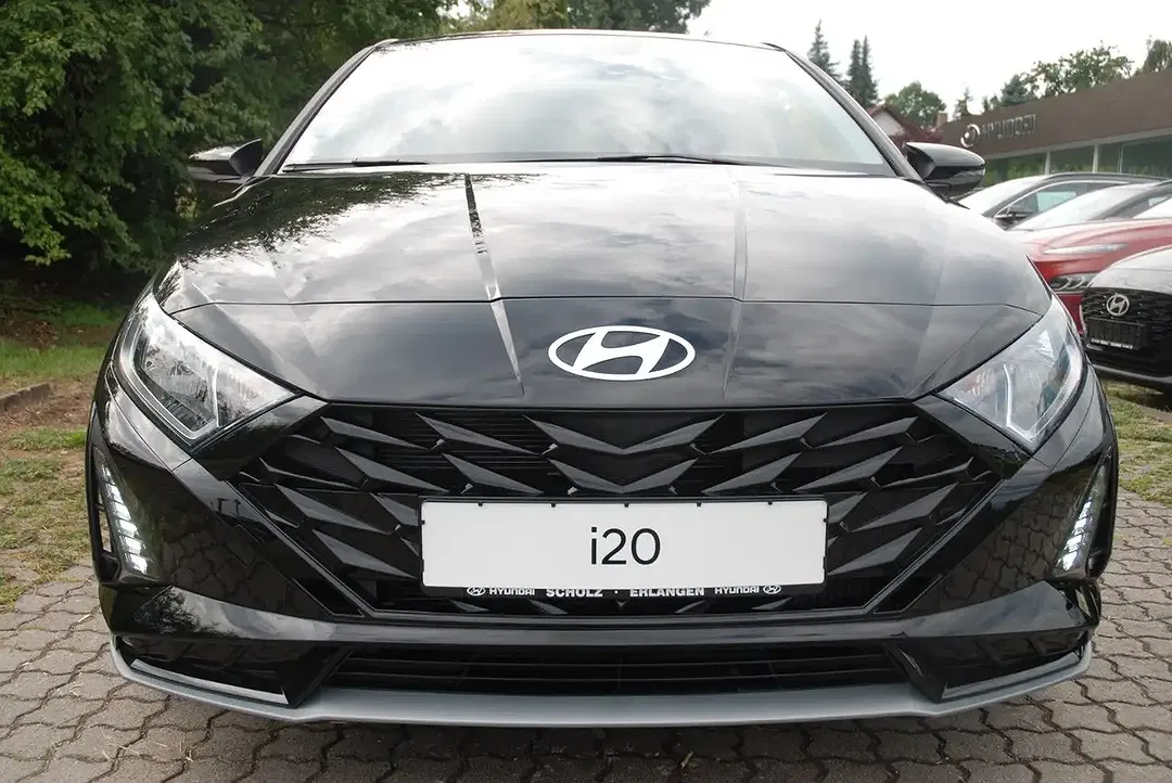 Hyundai i20 - Thumbnail 2