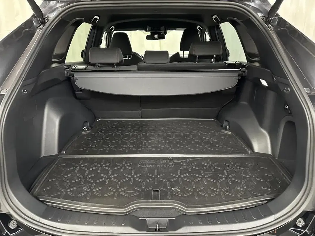 Toyota RAV 4 - Thumbnail 9