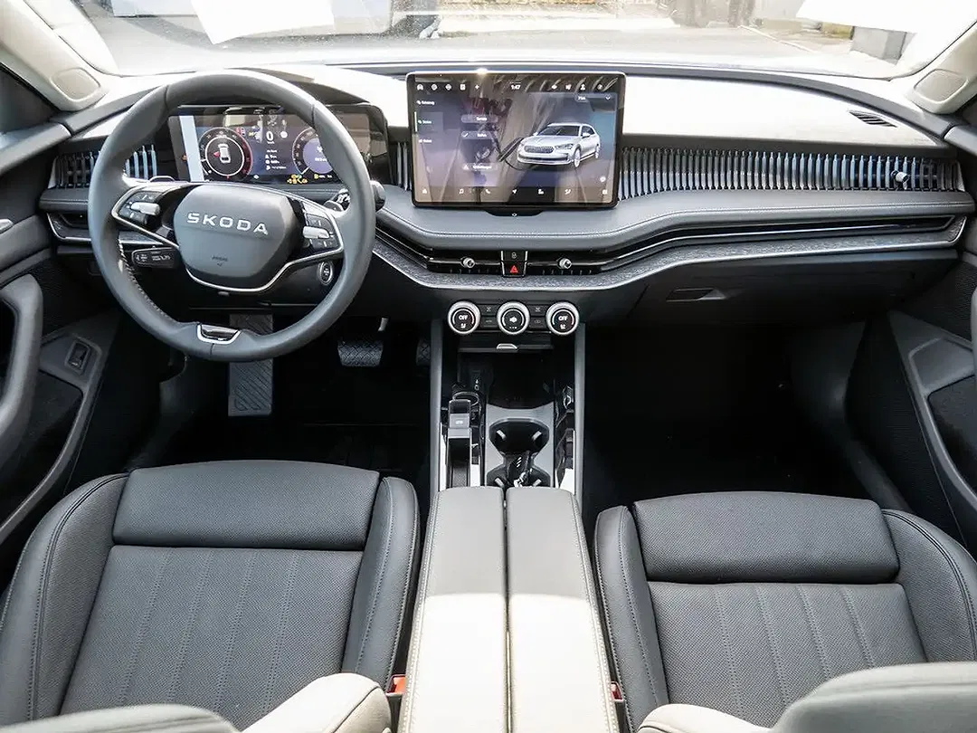 Skoda Superb - Thumbnail 6