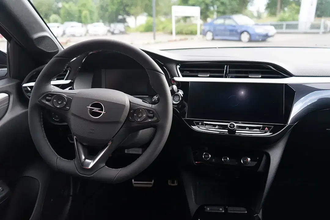 Opel Corsa - Thumbnail 10