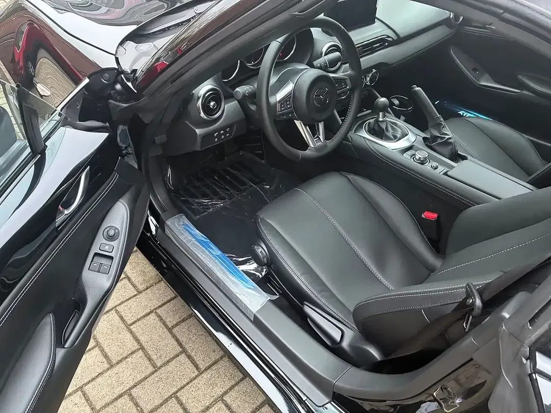 Mazda MX-5 - Thumbnail 14