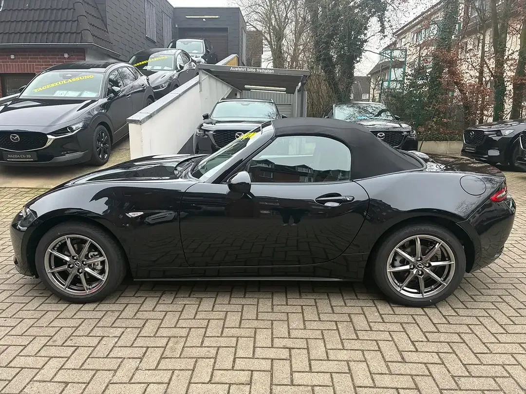 Mazda MX-5 - Thumbnail 9