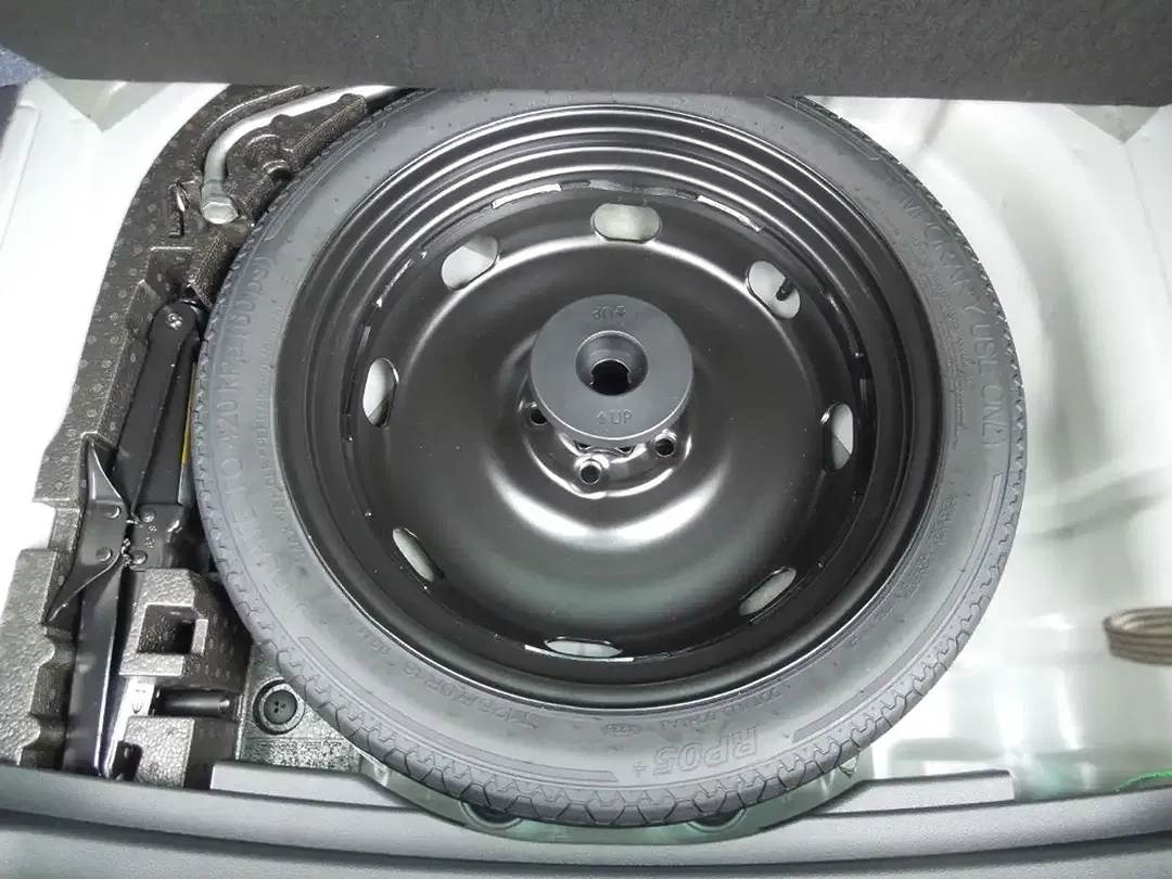 Skoda Karoq - Thumbnail 15
