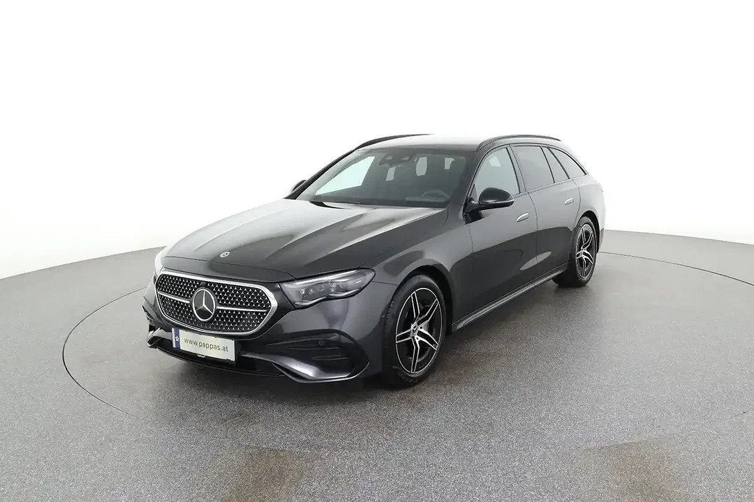 Mercedes-Benz E 220 - Thumbnail 1