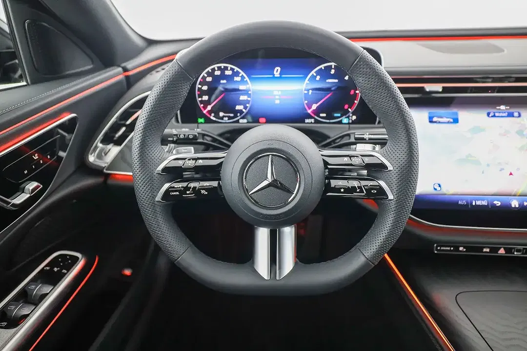 Mercedes-Benz E 220 - Thumbnail 9