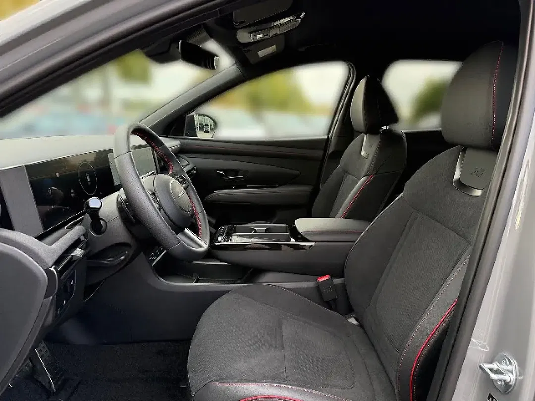 Hyundai TUCSON - Thumbnail 8