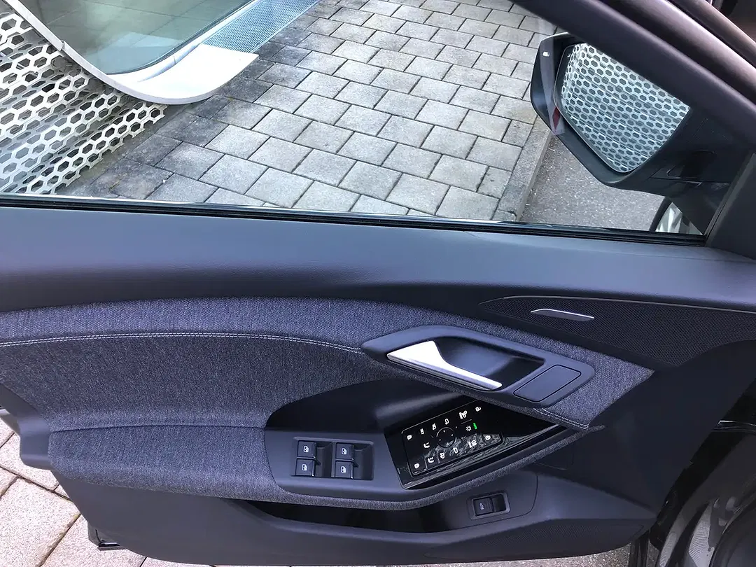 Audi Q6 e-tron - Thumbnail 13