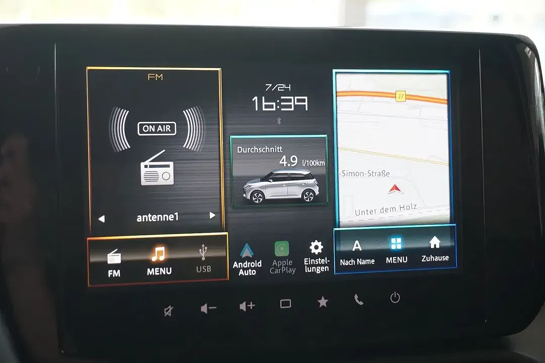 Suzuki Swift - Thumbnail 11
