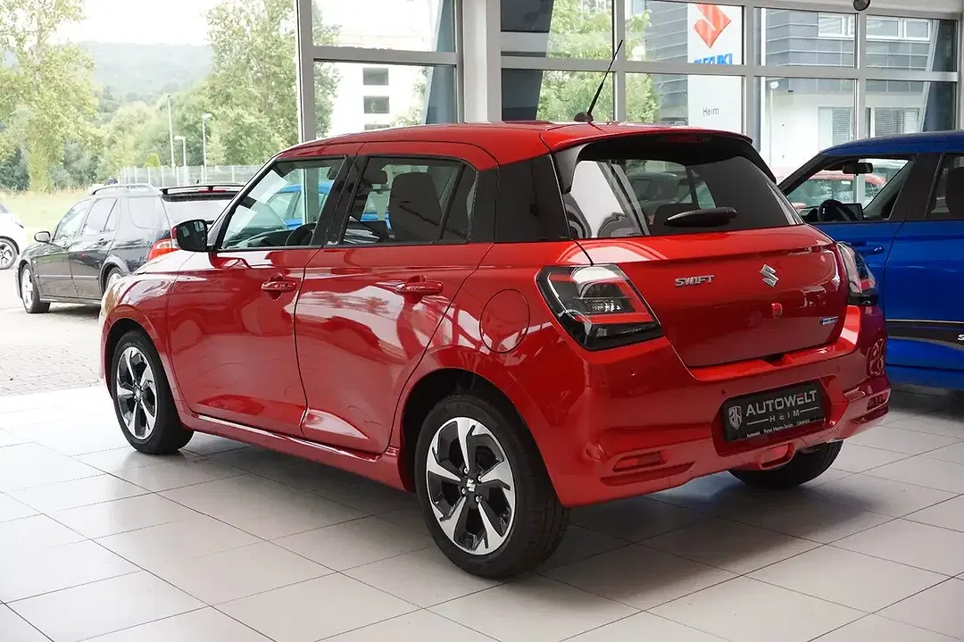 Suzuki Swift - Thumbnail 5