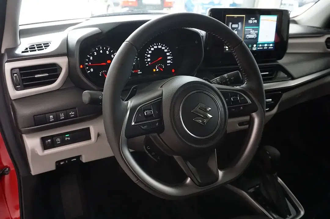 Suzuki Swift - Thumbnail 7