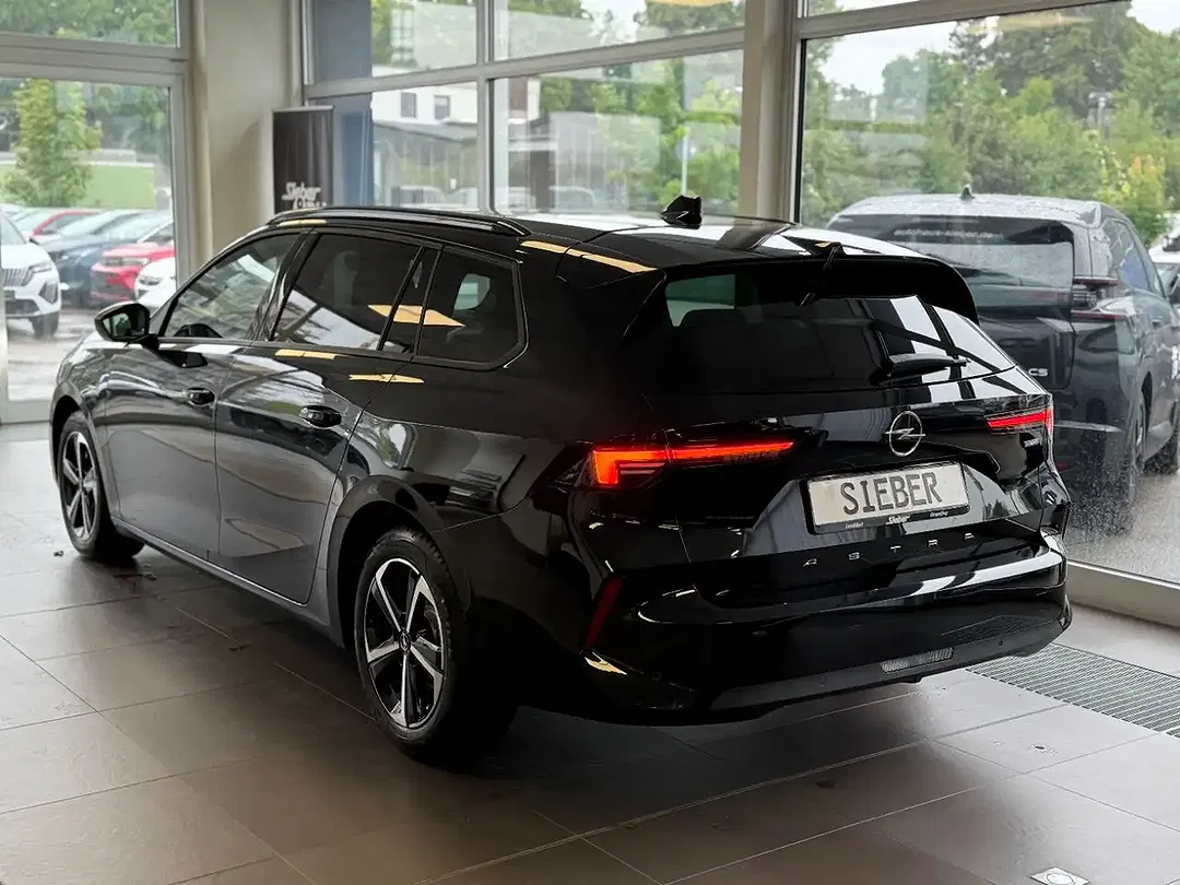 Opel Astra - Thumbnail 4