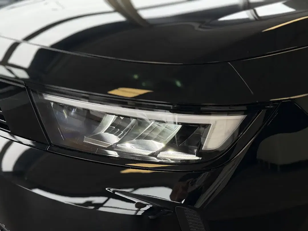 Opel Astra - Thumbnail 8