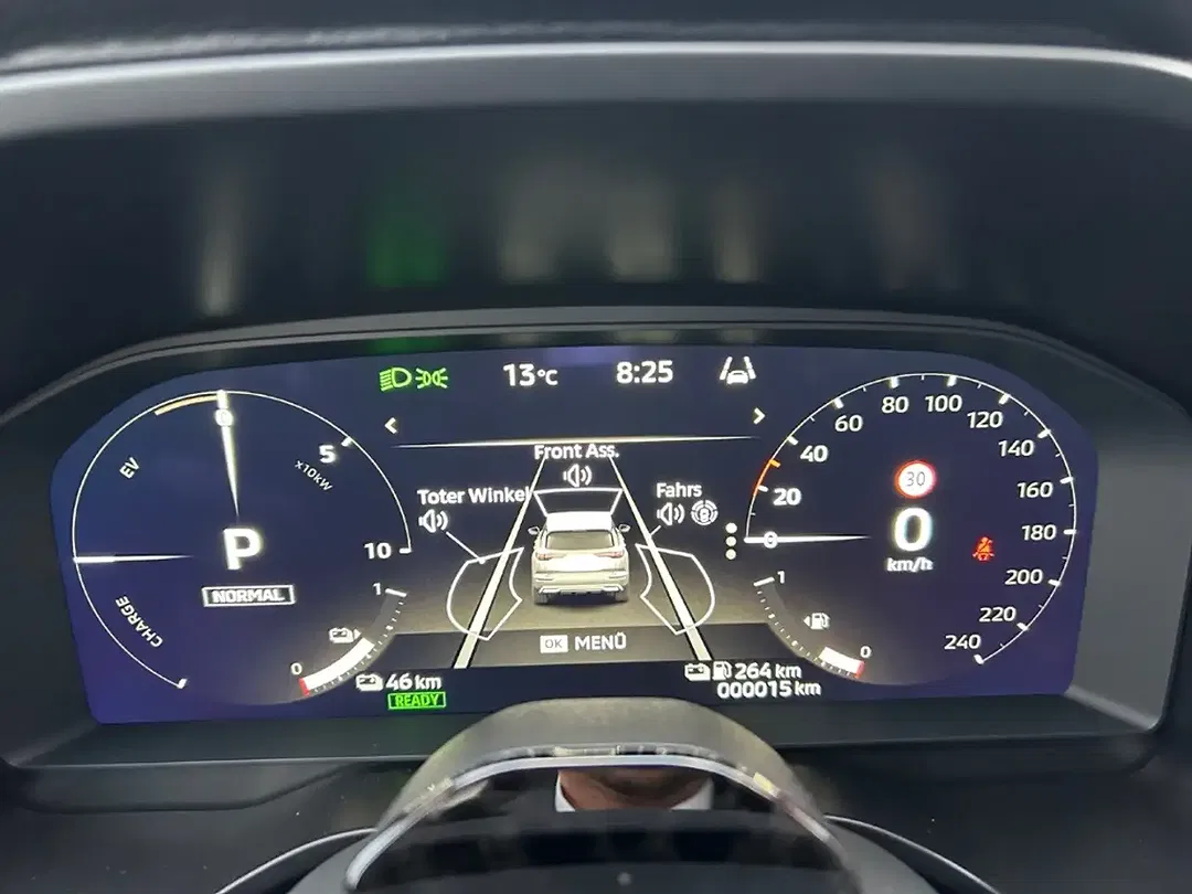 Mitsubishi Outlander - Thumbnail 13