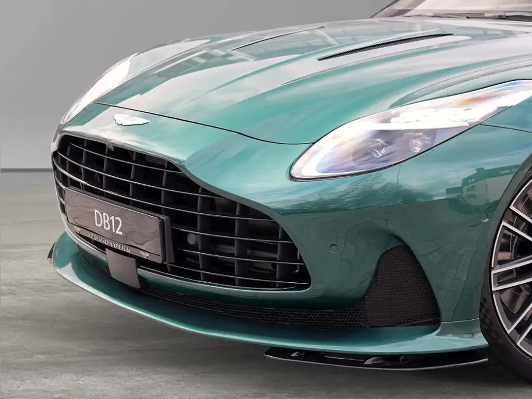Aston Martin DB12 - Thumbnail 10