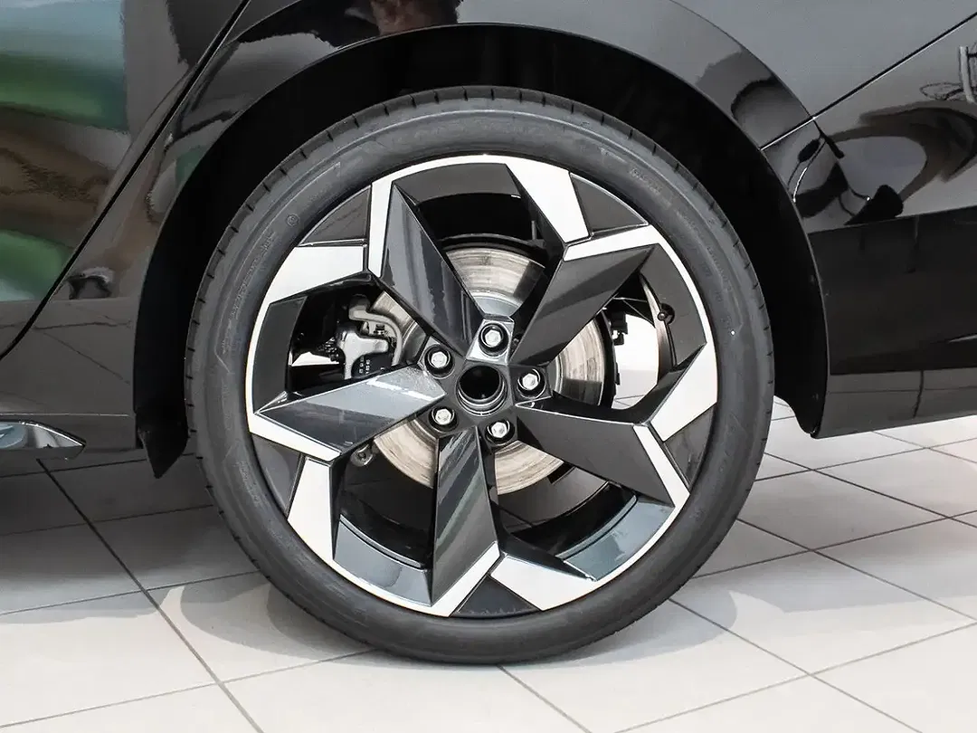 Skoda Superb - Thumbnail 6