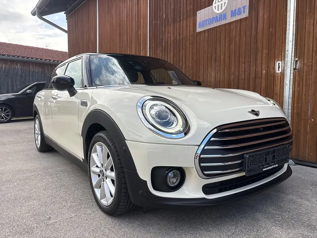 MINI Cooper Clubman