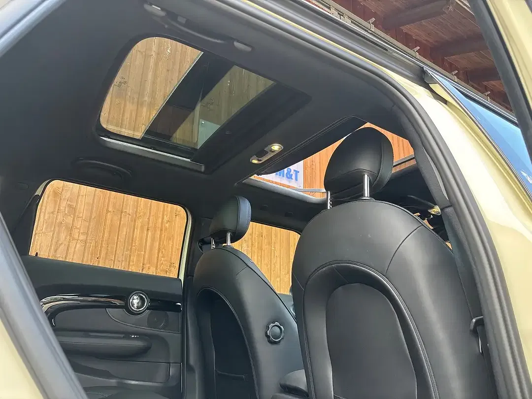 MINI Cooper Clubman - Thumbnail 14