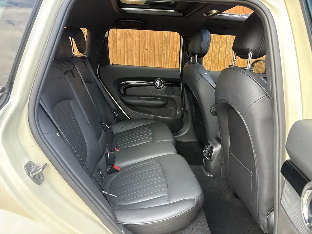 MINI Cooper Clubman - Thumbnail 8