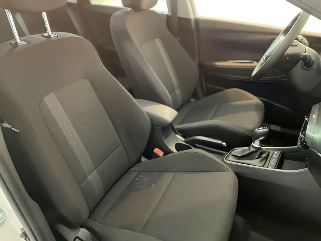 Hyundai i20 - Thumbnail 10