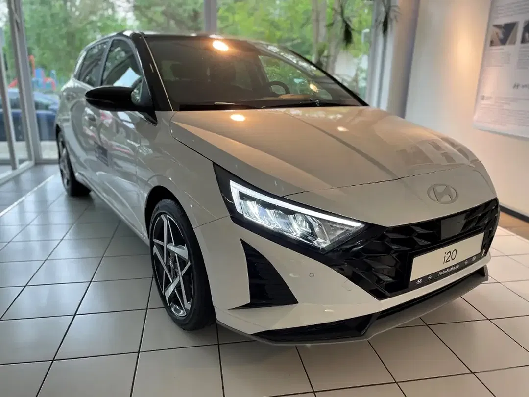 Hyundai i20 - Thumbnail 3