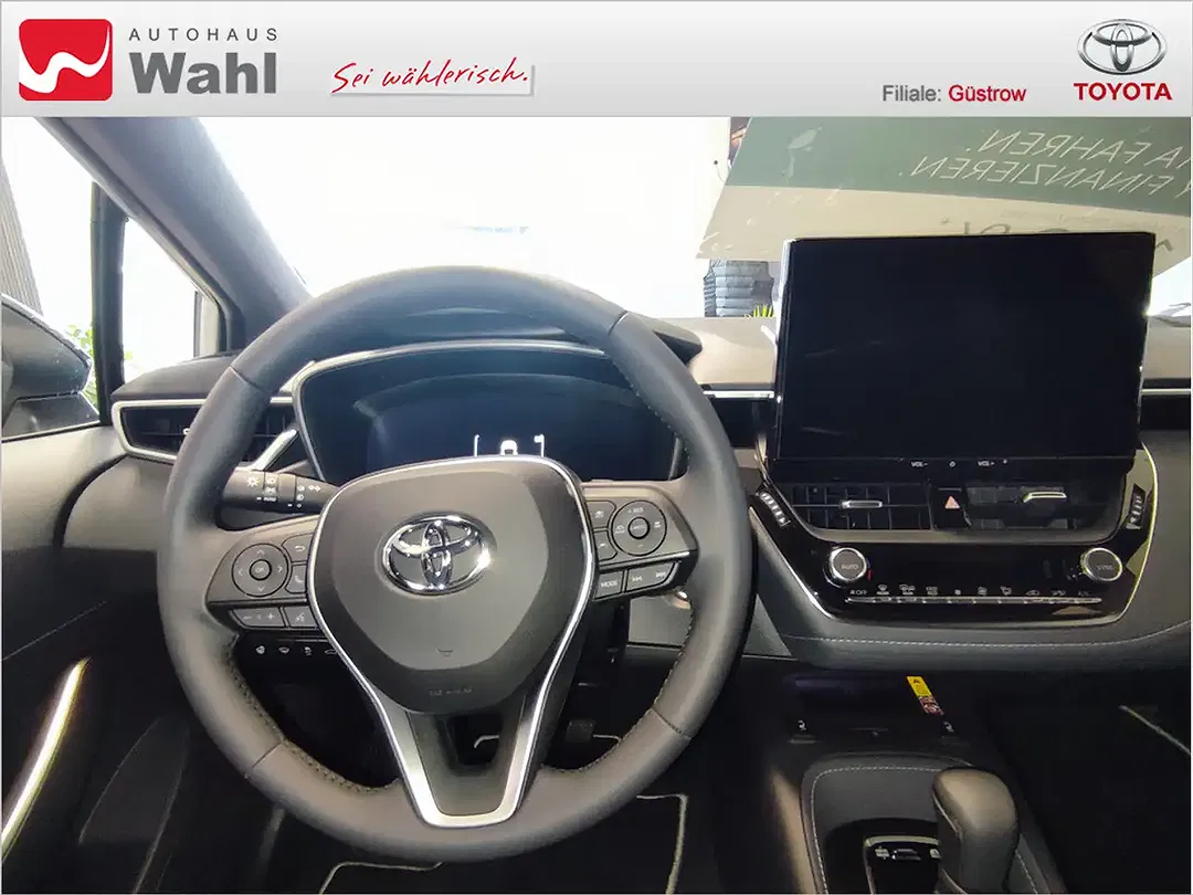 Toyota Corolla - Thumbnail 10
