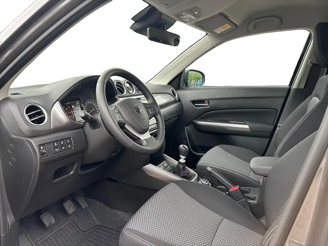 Suzuki Vitara - Thumbnail 10