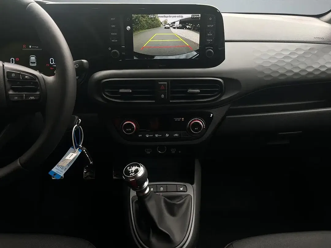 Hyundai i10 - Thumbnail 11