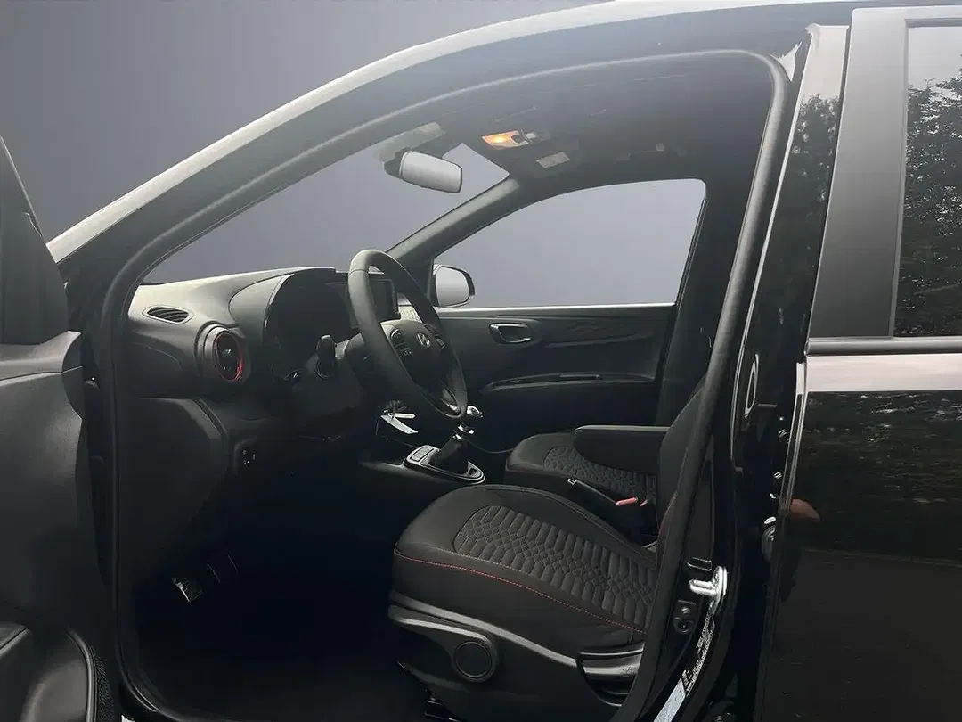 Hyundai i10 - Thumbnail 9
