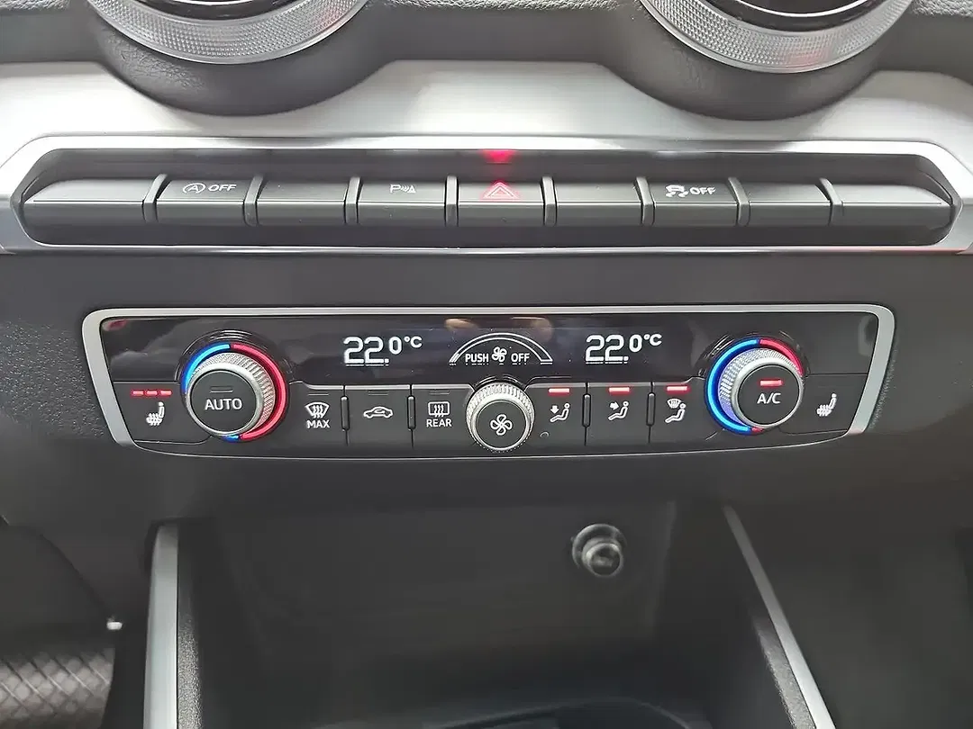Audi Q2 - Thumbnail 11