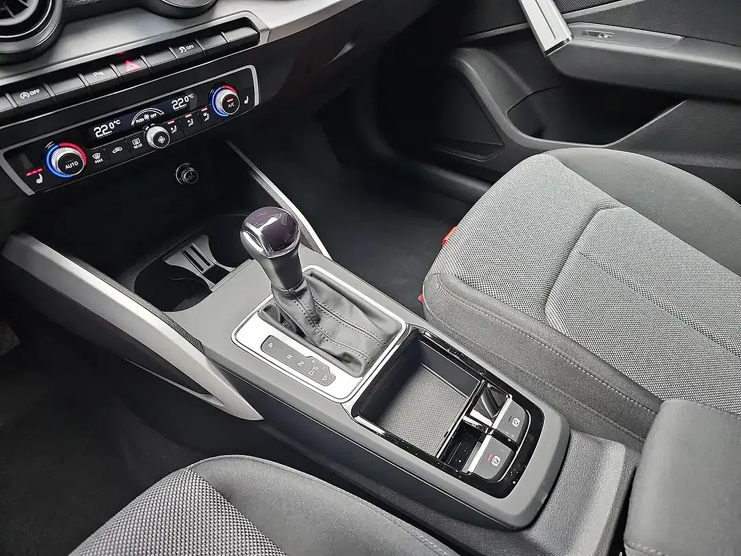 Audi Q2 - Thumbnail 12
