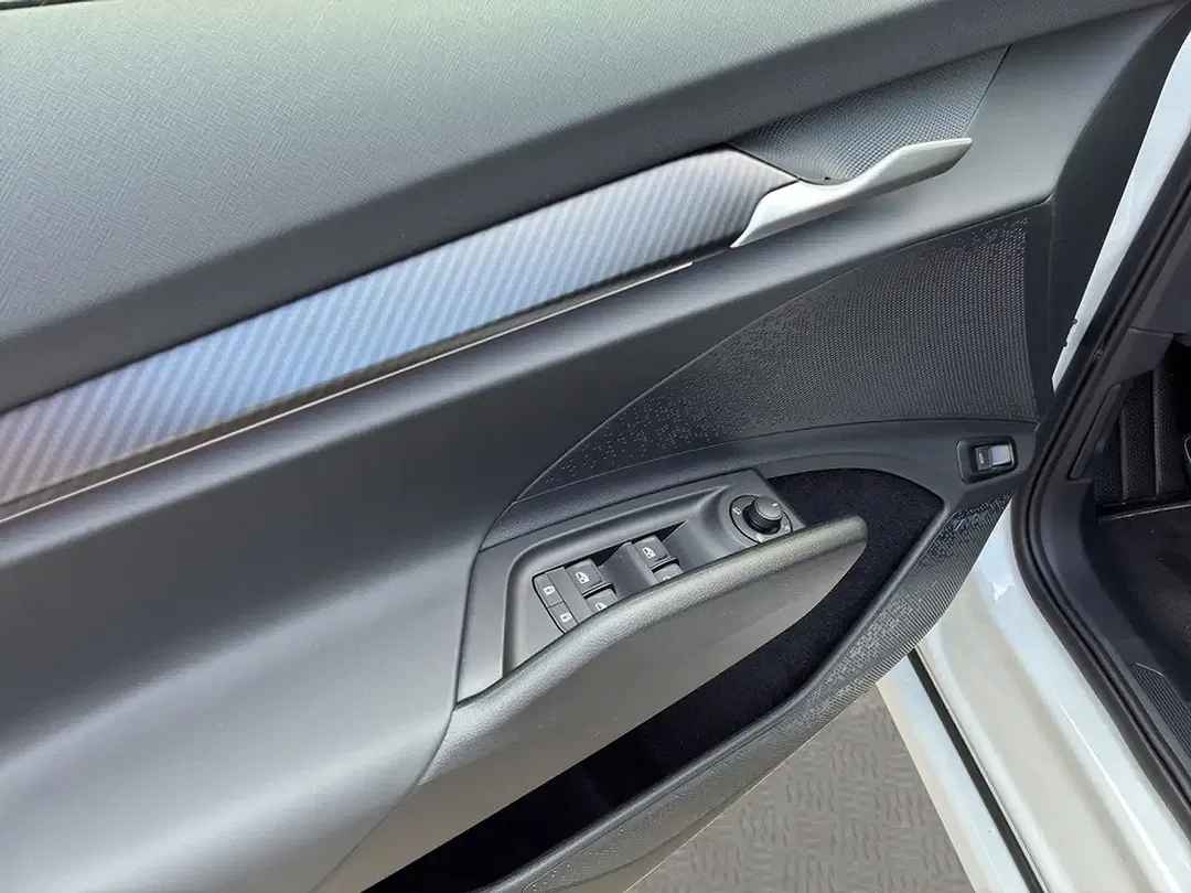 Skoda Enyaq - Thumbnail 10
