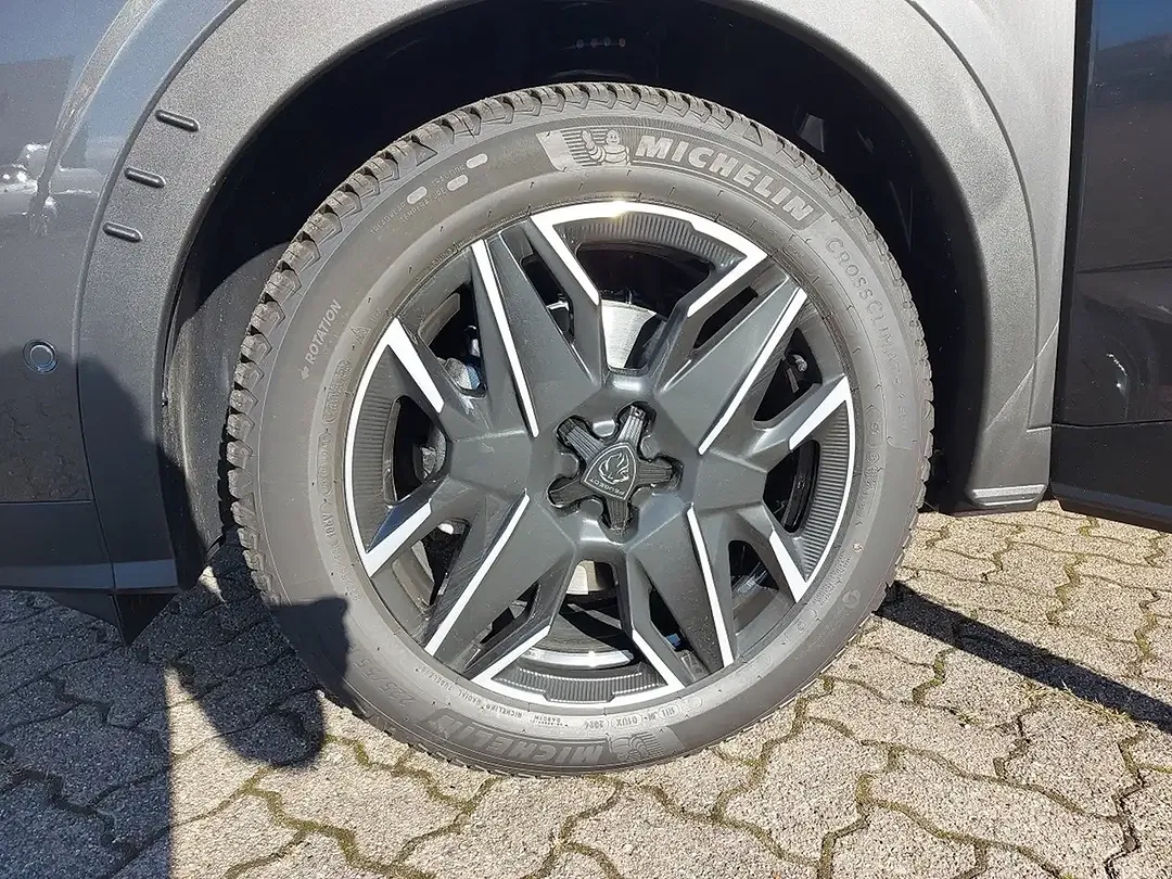 Peugeot 5008 - Thumbnail 6