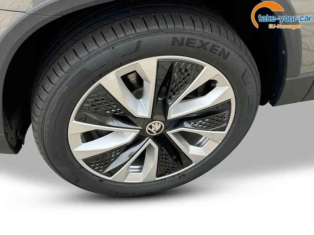 Skoda Karoq - Thumbnail 8