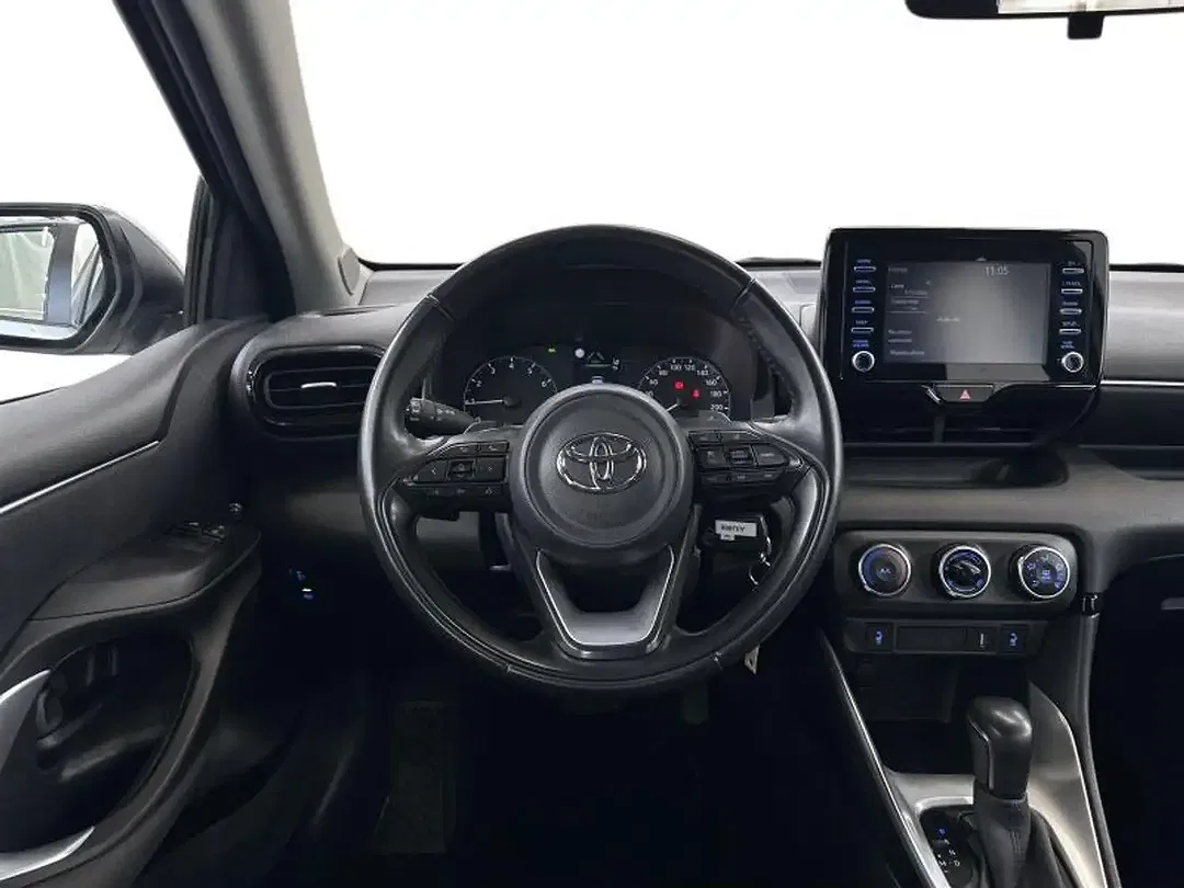 Toyota Yaris - Thumbnail 8