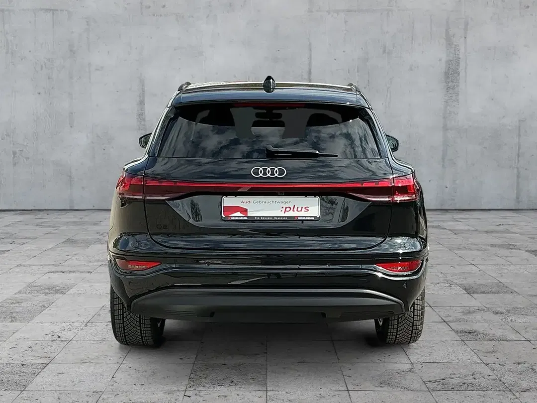 Audi Q6 e-tron - Thumbnail 4