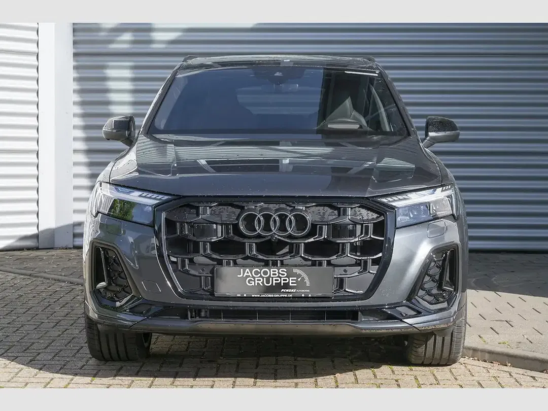 Audi Q7 - Thumbnail 2