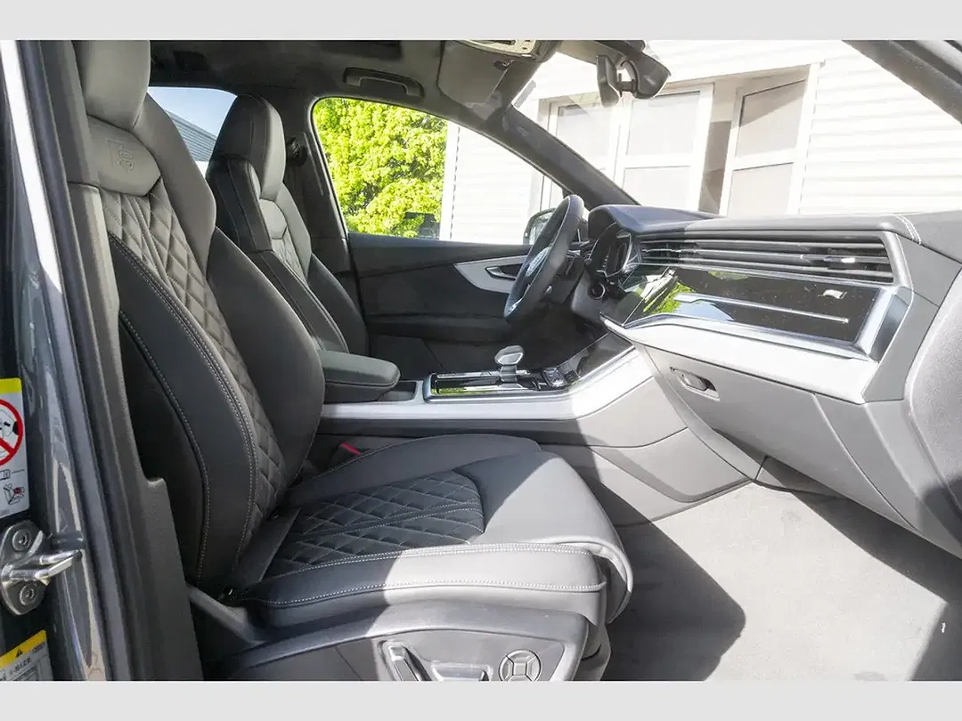 Audi Q7 - Thumbnail 7