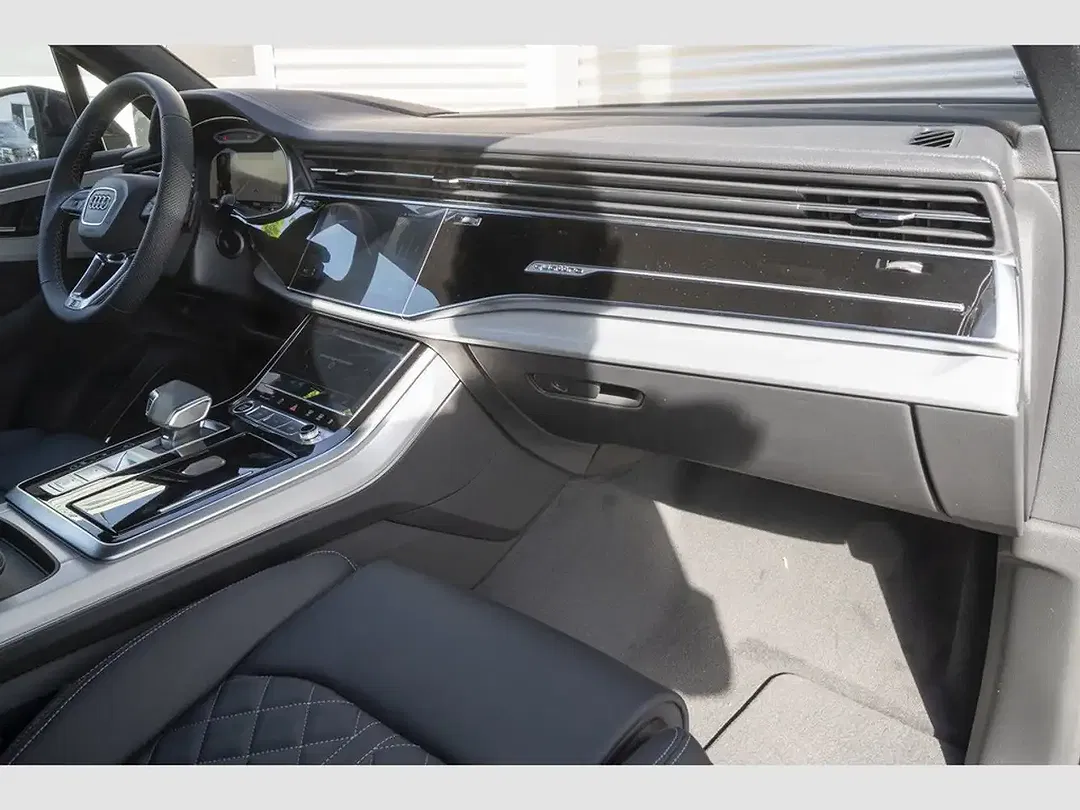 Audi Q7 - Thumbnail 8