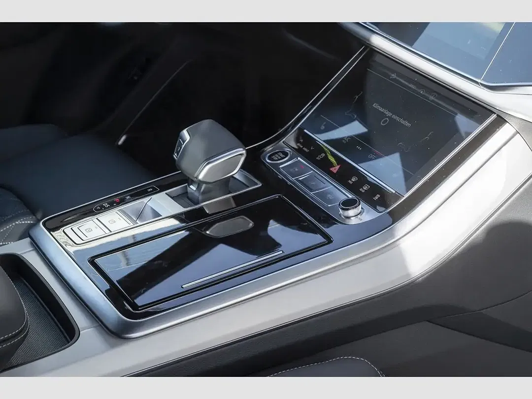 Audi Q7 - Thumbnail 9