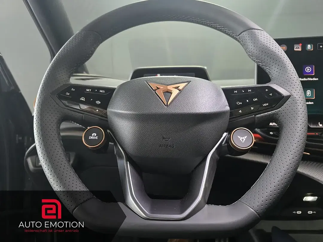 CUPRA Tavascan - Thumbnail 9