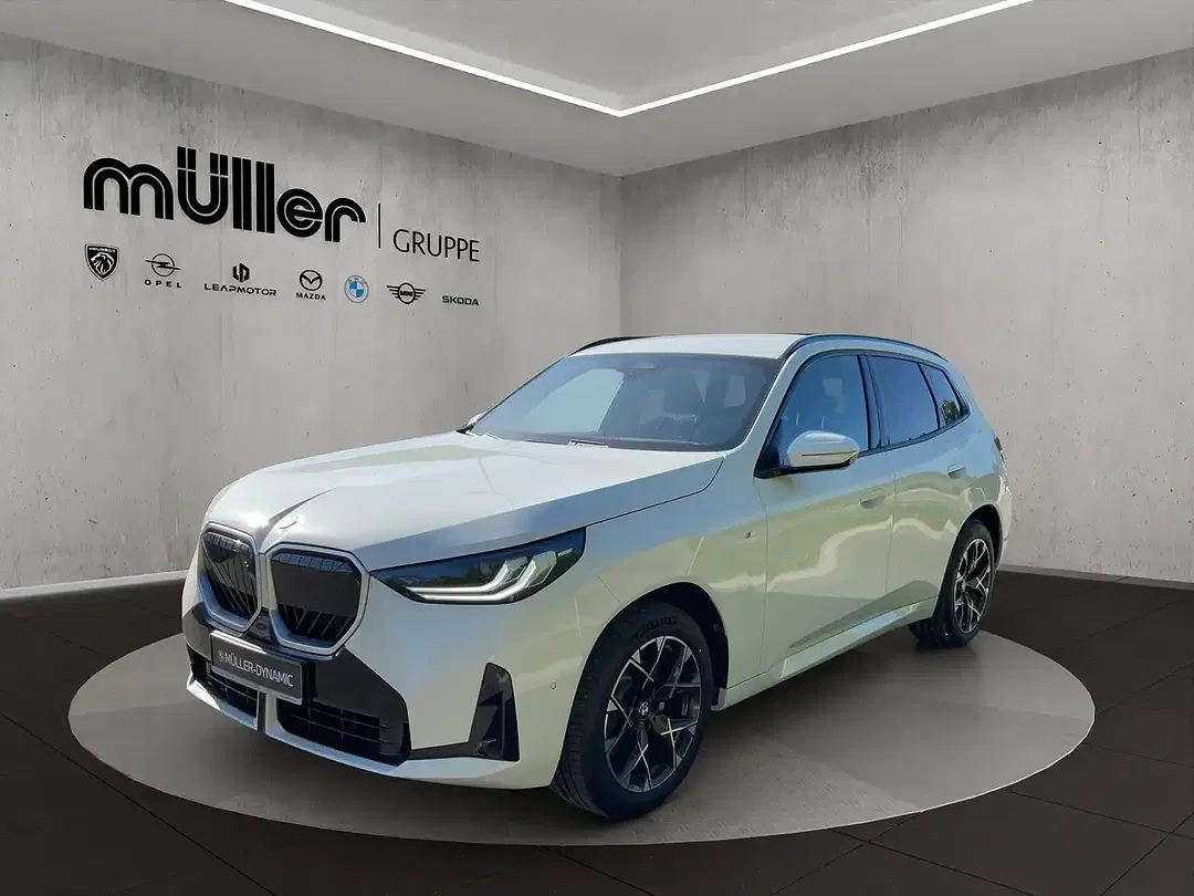 BMW X3 - Thumbnail 1