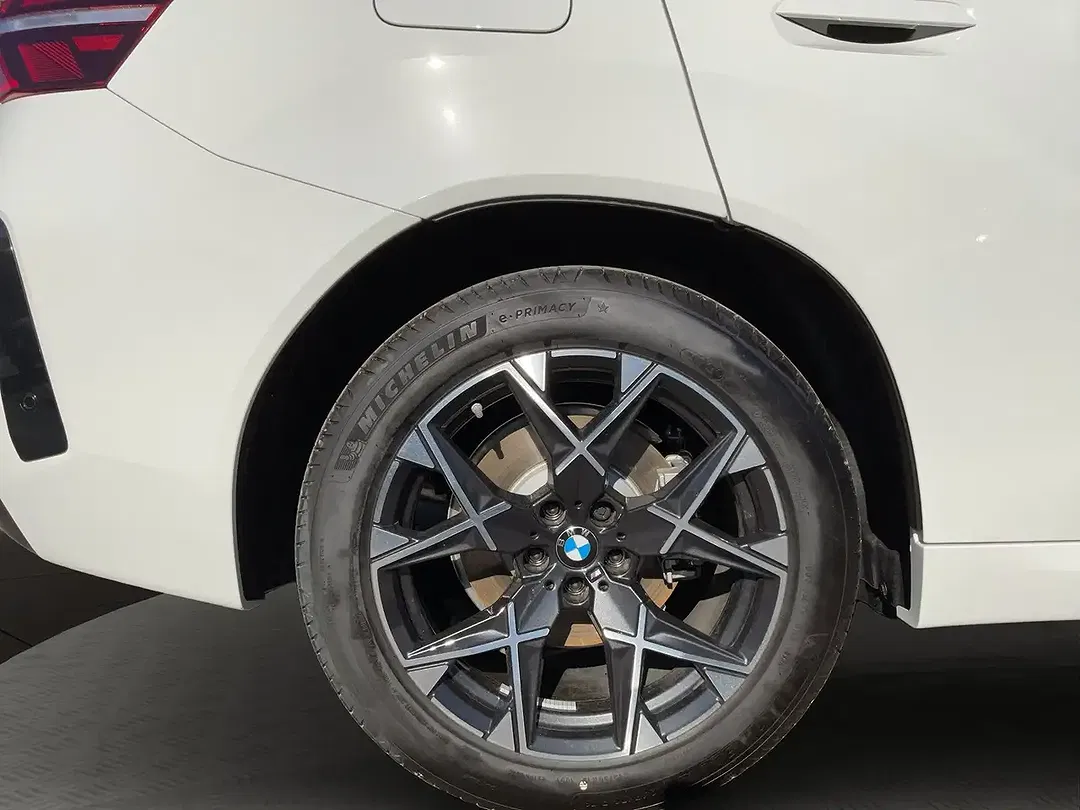BMW X3 - Thumbnail 9