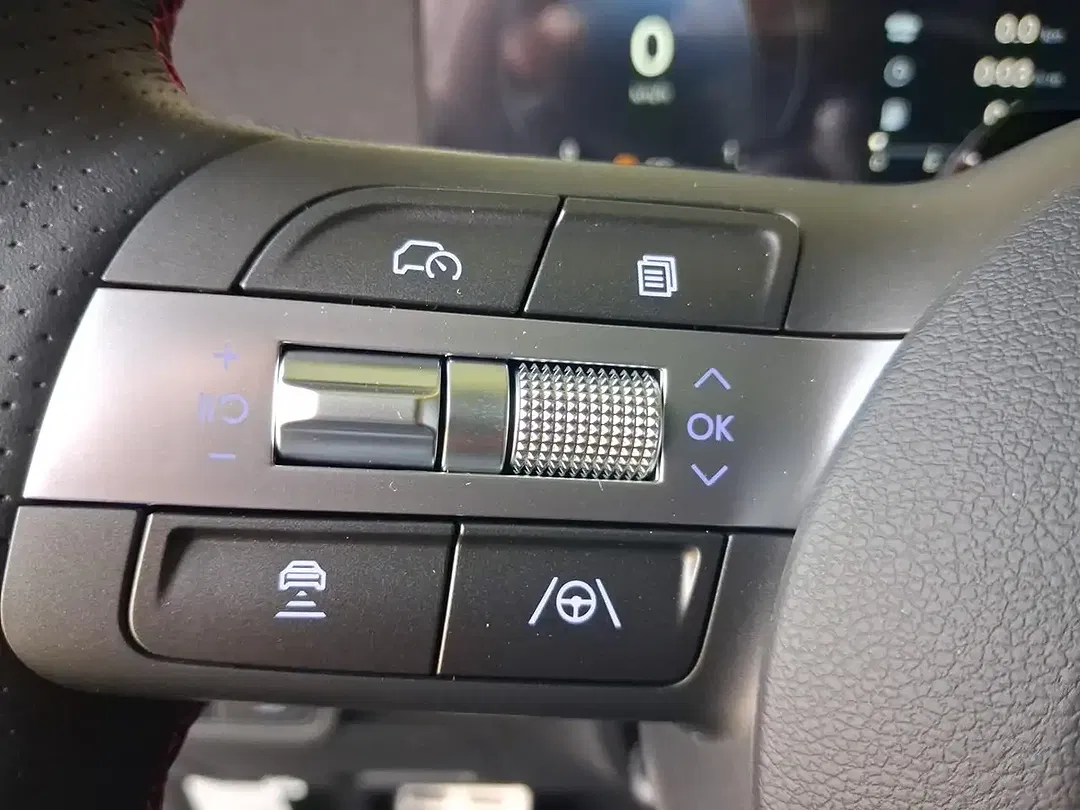 Hyundai KONA - Thumbnail 10