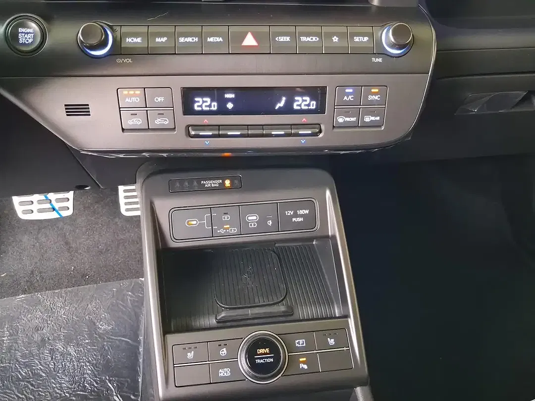 Hyundai KONA - Thumbnail 13