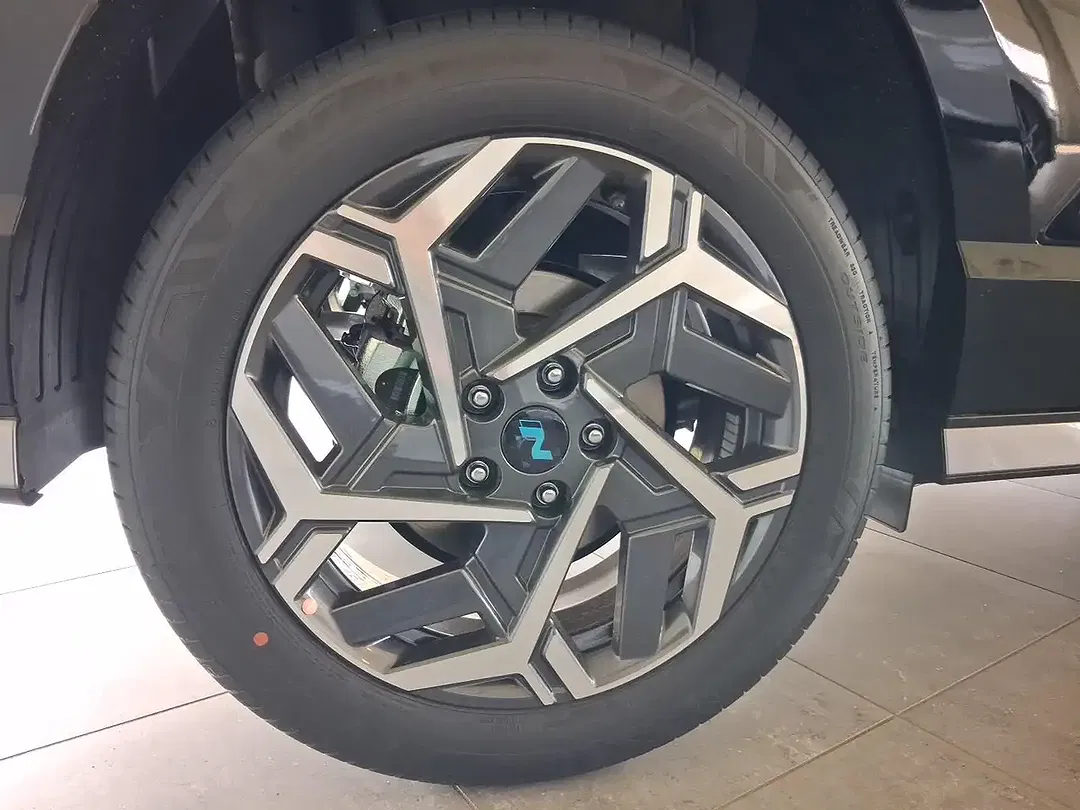 Hyundai KONA - Thumbnail 6
